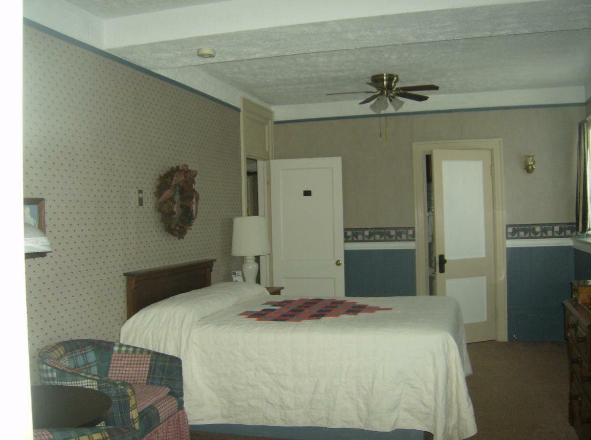 Boardwalk Inn 圣伊尼亚斯 外观 照片